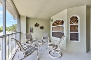 Highland-Woods-Condo-St-Andrews-Verandas-26931-Clarkston-Dr-206-Bonita-Springs-FL-34135-Front-Porch