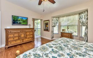Highland-Woods-Condo-St-Andrews-Verandas-26931-Clarkston-Dr-206-Bonita-Springs-FL-34135-Master-Bedroom-002