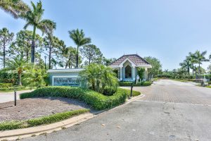 Highland-Woods-Condo-St-Andrews-Verandas-Bonita-Springs-FL-34135-Front-Community-Gate