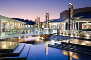 Shopping and dining near Pelican Marsh of Naples