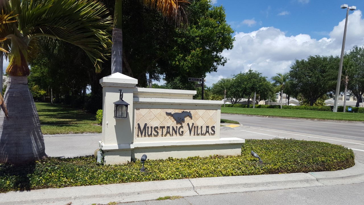 Mustang Villas