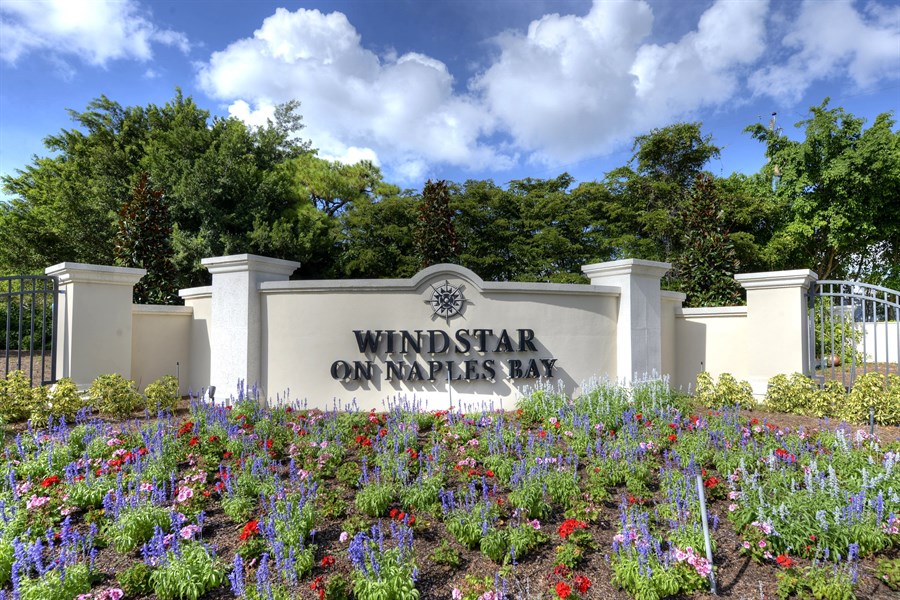 Windstar Naples